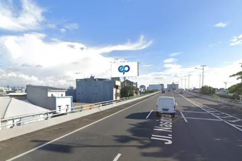 Tol Tomang Jl. Dr. Makaliwe KM+800, Jakarta Barat