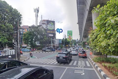 Jl. Prapanca Raya (dekat Kantor Walikota Jakarta Selatan), Jakarta Selatan