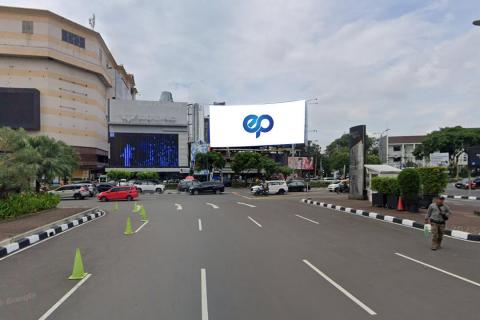 Jl. Asia Afrika Kav 3-5 (sebrang Senayan City), Jakarta Pusat