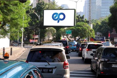 Jl. Gunawarman - depan apotek Senopati, Jakarta Selatan