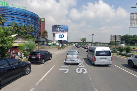 JL. Tol Prof. Dr. Sedyatmo KM 32+800 (Depan Hotel IBIS), Tangerang