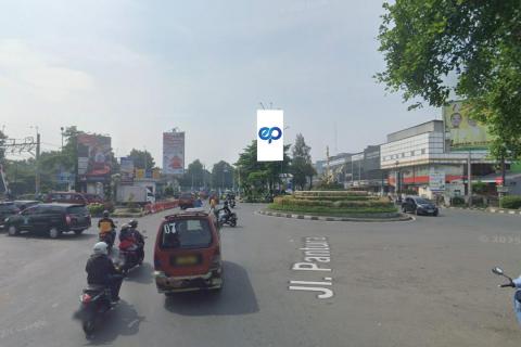 Jl. Ir. H. Juanda (Taman Bulan-Bulan Stasiun Bekasi), Bekasi