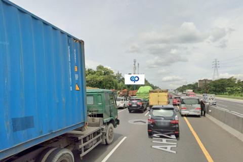 Tol Jakarta Cikampek Km 49 + 150A (Depan Hotel Delonix), Bekasi