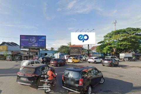 Pertigaan Jl. A.P. Pettarani - Jl. Sultan Alauddin (Samping Kantor TELKOM), Makassar