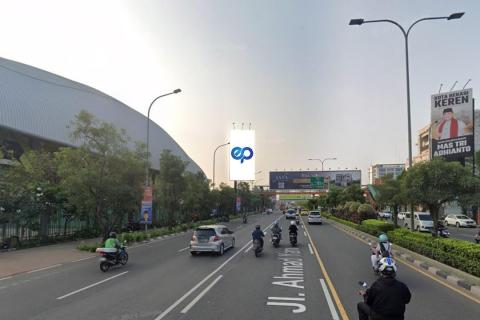 JL. Jendral Ahmad Yani (depan Gor Patriot), Bekasi