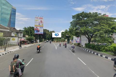 JL. Margonda Raya (Taman Garuda Salak Batas Kota Jakarta), Depok