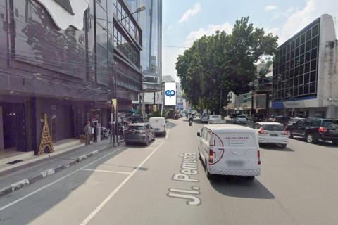 JL. PEMUDA ( SEBELAH HERMES PALACE HOTEL ), Medan