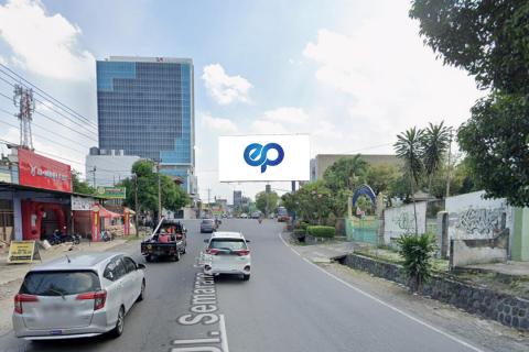 JL. A. Yani, Gilingan, Solo