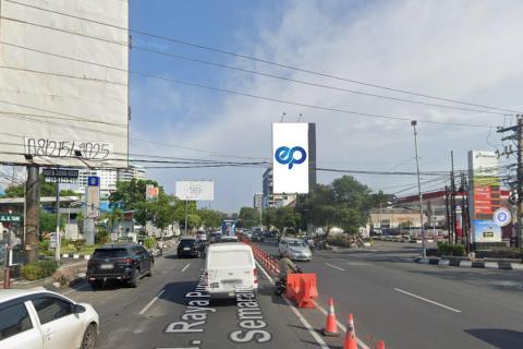 JL. Ahmad Yani seberang RRI, Semarang