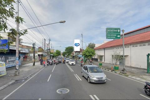 Jl. Sultan Agung (Pertigaan Permata), Yogyakarta