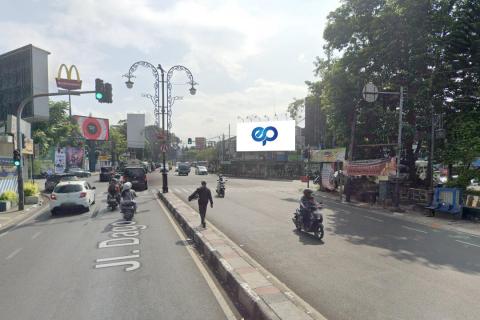 Perempatan Simpang Dago (Dekat MCD Dago), Bandung