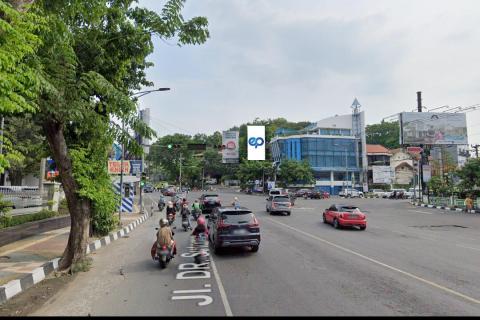 Jl. Dr. Soetomo (Pertigaan RS. Kariadi), Semarang