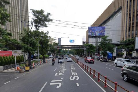 Jl. A. Yani Plaza Simpang 5 (Samping Hotel Lois Kienne), Semarang