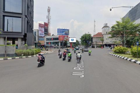 LED THAMRIN SEMARANG Bundaran Paragon Mall Jl. MH. Thamrin, Semarang
