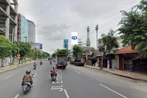 Jl. Embong Malang (Sebelah Menara Masjid), Surabaya