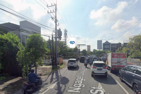 Jl. Manyar Perempatan Ngagel, Surabaya