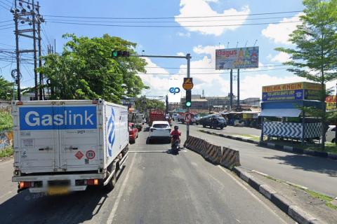 Perempatan Banyu Urip Pasar Kembang, Surabaya