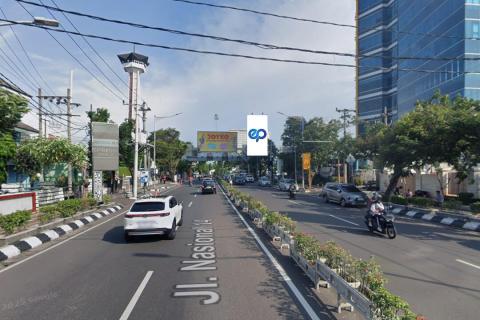 Jl. Pandanaran depan Indosat Tower, Semarang