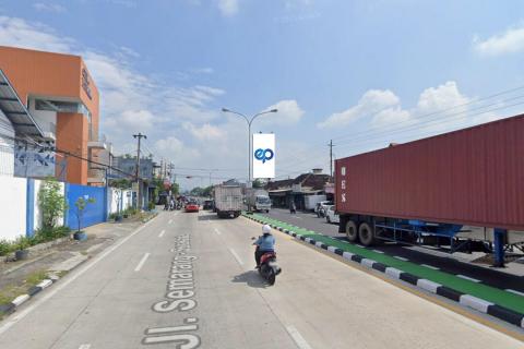 Jl. Ahmad Yani pertigaan Terminal Kartosuro, Solo
