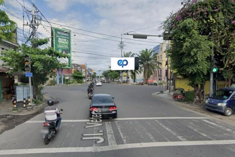 JL. VETERAN (PEREMPATAN GEMBLEKAN) , Solo