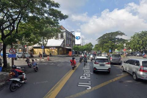 Perempatan Terminal Bratang Jl. Nginden - Jl. Semolowaru, Surabaya