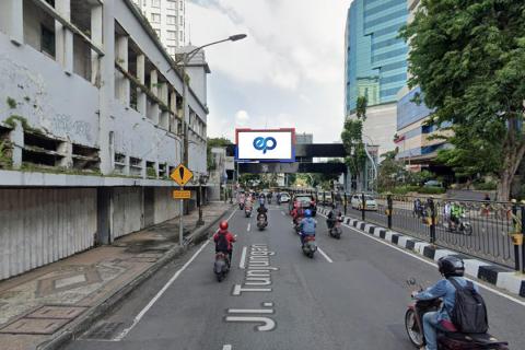 Jl. Tunjungan (Depan Mojopahit Hotel - Tunjungan Plaza), Surabaya