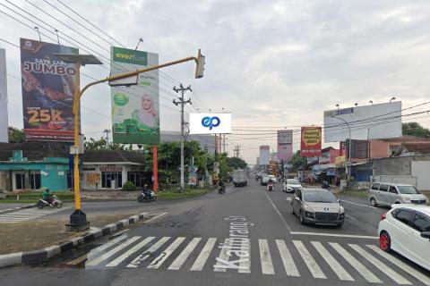 JI. Kaliurang (Gudeg Bu Pudji), Yogyakarta