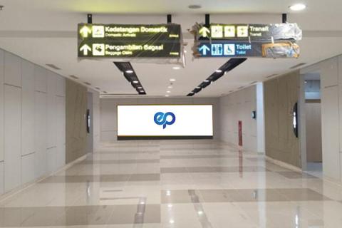 Ruang Selasar Ruang Menuju Pengambilan Bagasi – Bandara Sultan Hasanuddin Makassar