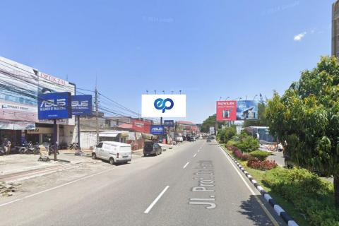 DEPAN BASKO GRAND MALL JL. DR Hamka, Padang