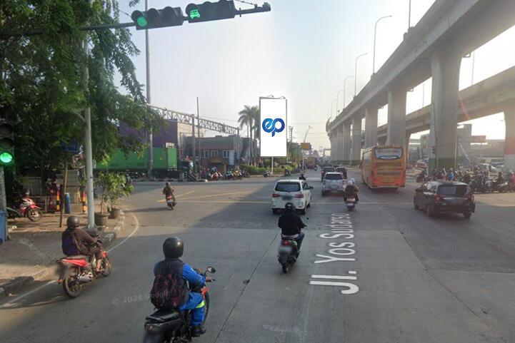 Billboard at Jl. Yos Sudarso - Persimpangan Jl. Sulawesi, Jakarta Utara