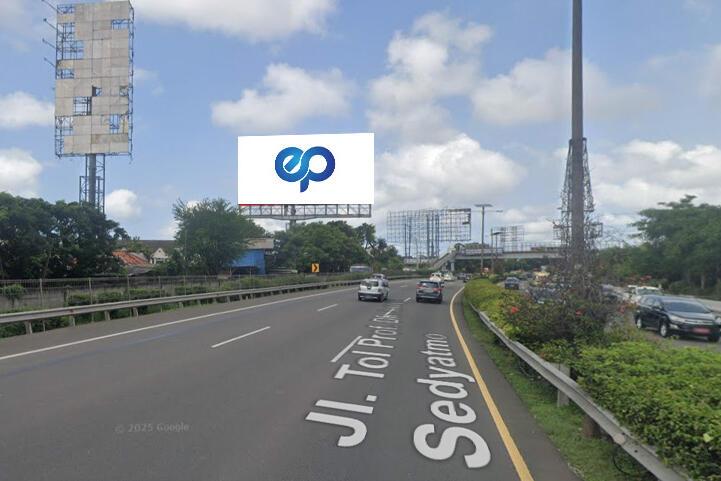 Billboard at Jl. Tol Prof. Dr. Sedyatmo KM 28+900 - Kamal Dadap, Jakarta Utara