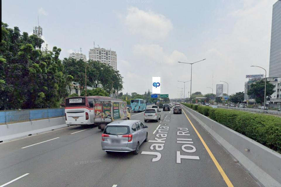 Billboard at Jl. Kebon Jeruk 2 KM 3+500B Pintu Keluar Kedoya, Jakarta Barat