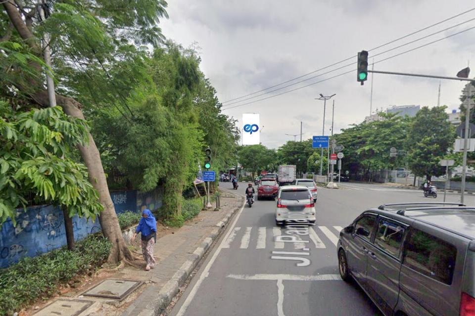 Billboard at Jl. Arteri Kedoya (Seberang Graha Arteri Mas), Jakarta Barat