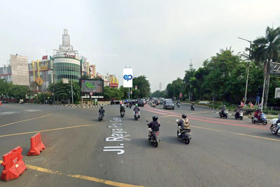 Billboard at Jl. Tamini 1 Pondok Gede (Depan Mall Tamini Square), Jakarta Timur