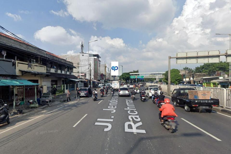 Billboard at Jl. Jend. Basuki Rahmat, Jakarta Timur