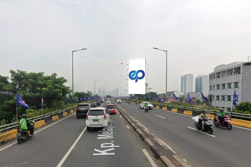 Billboard at Jl. Jend. Basuki Rahmat (Flyover Kampung Melayu), Jakarta Timur