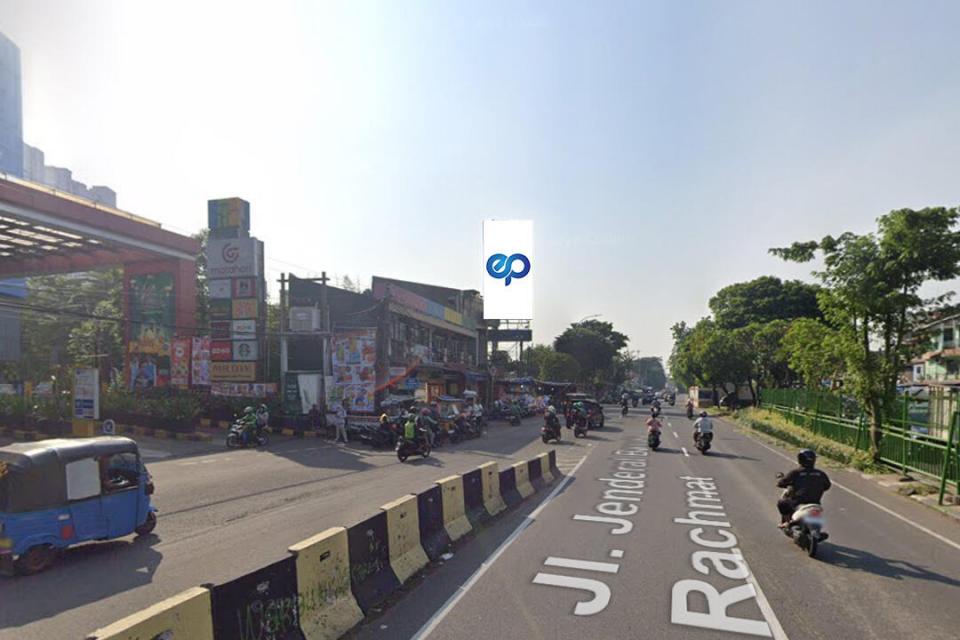 Billboard at Jl. Jend. Basuki Rahmat (Samping Basura), Jakarta Timur