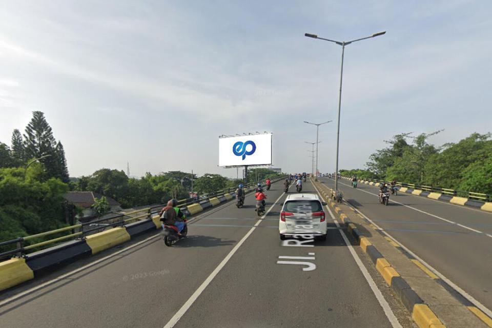 Billboard at Jl. Raya Bogor (Flyover Pasar Rebo), Jakarta Timur