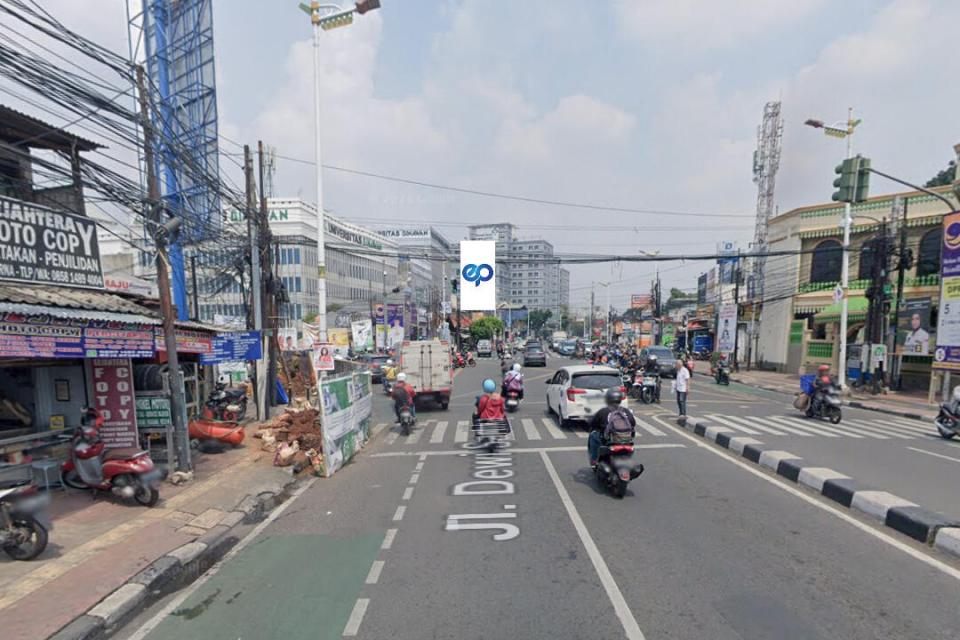 Billboard at Jl. Dewi Sartika (Dekat Lampu Merah Kampus Binawan), Jakarta Timur