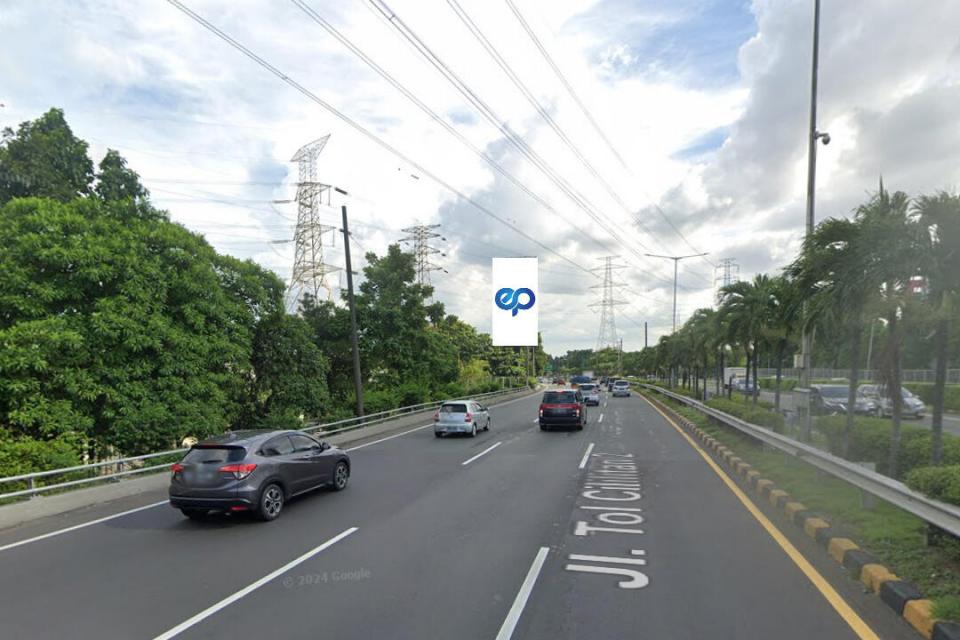 Billboard at Jl. DI Panjaitan (Tol Wiyoto Wiyono Cawang), Jakarta Timur
