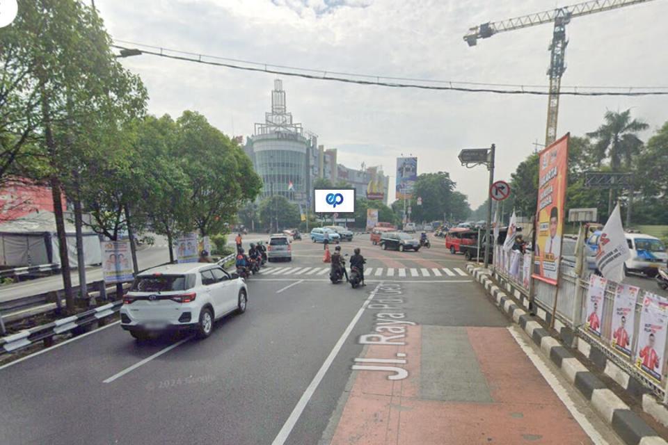 Videotron at Jl. Pondok Gede (Depan Tamini Square), Jakarta Timur