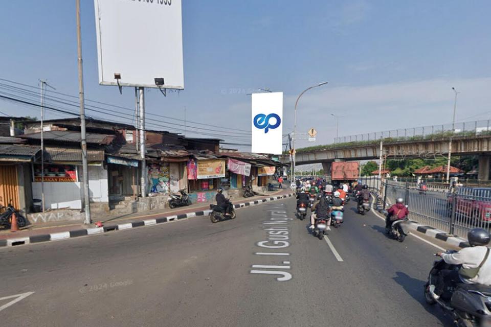 Billboard at Jl. I Gusti Ngurah Rai St Klender Baru, Jakarta Timur