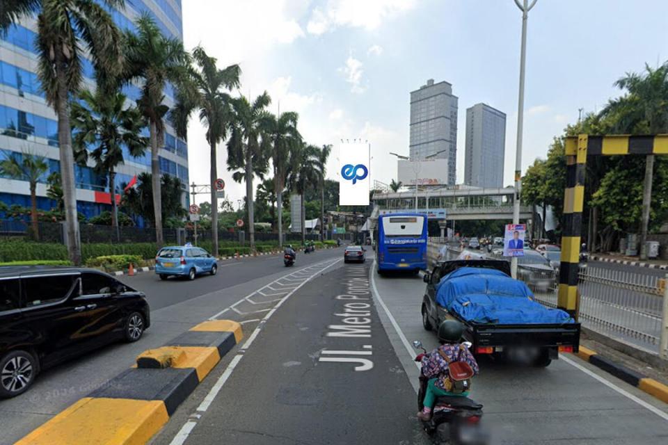 Billboard at Jl. Sultan Iskandar Muda (depan Masjid Pondok Indah), Jakarta Selatan