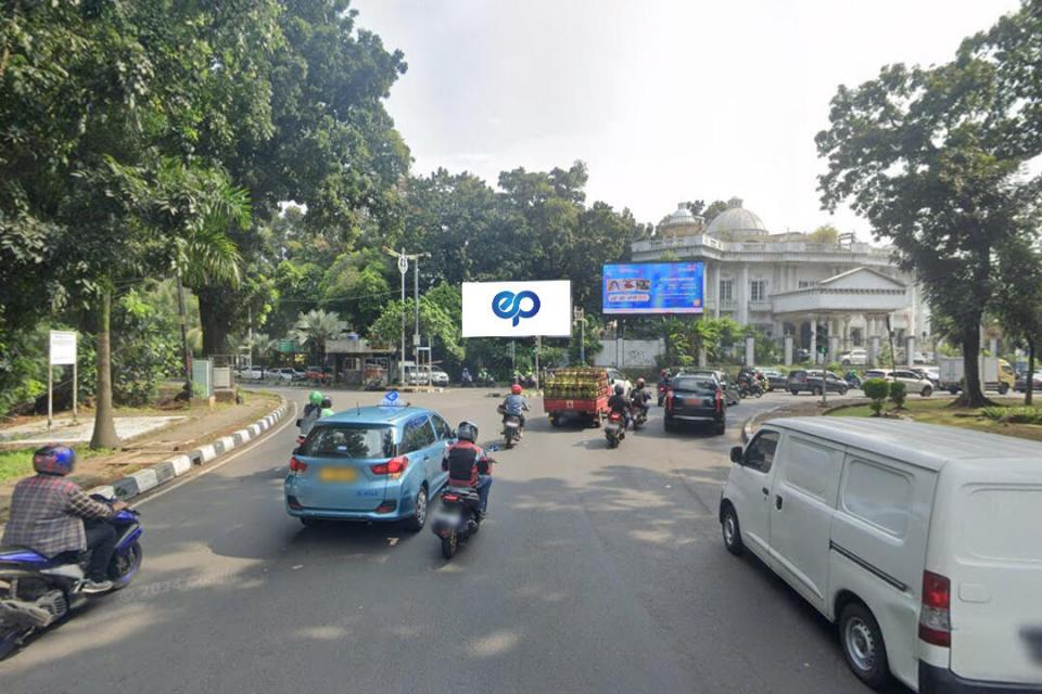 Billboard at Jl. Gedung Hijau Raya (Bundaran Pondok Indah), Jakarta Selatan