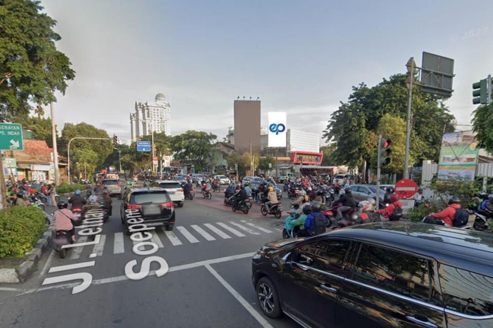 Billboard at Jl. Arteri Panjang (Prpt Kebayoran Lama), Jakarta Selatan