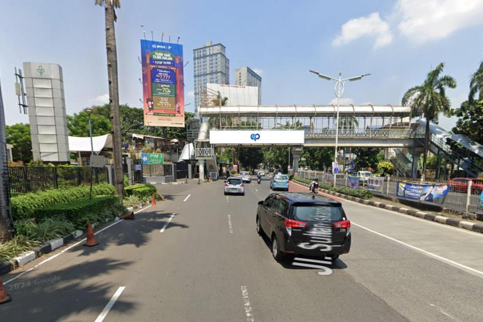 Billboard at JPO Pondok Indah (Jl. Sultan Iskandar Muda), Jakarta Selatan
