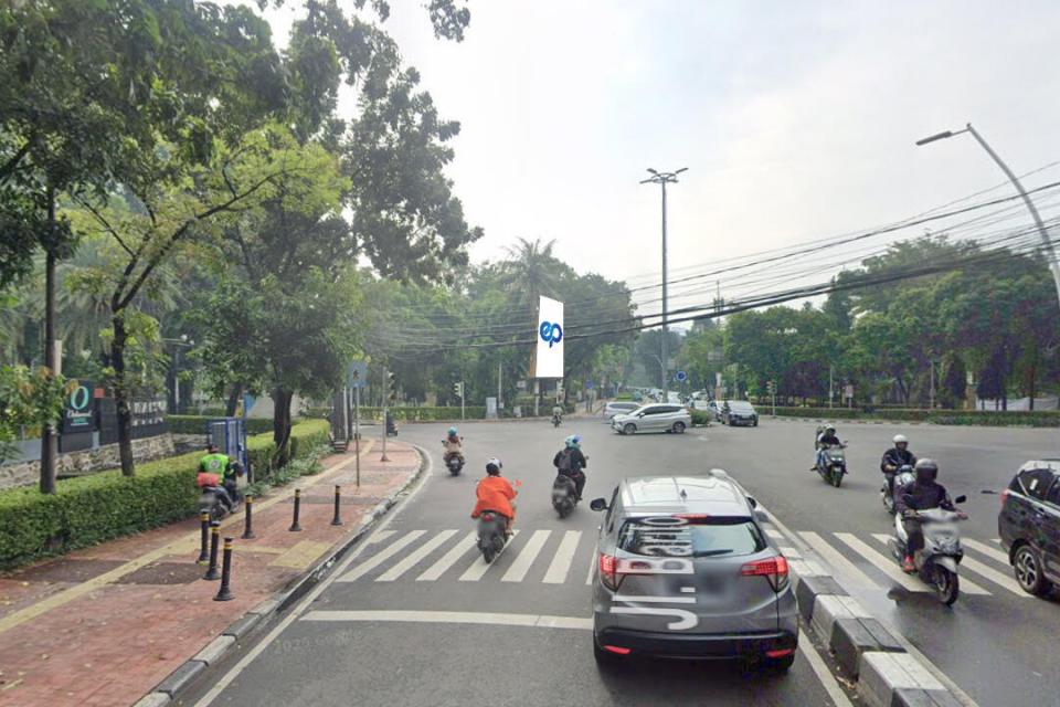 Billboard at Jl. Melawai Raya (Barito), Jakarta Selatan