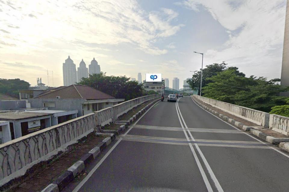 Billboard at Jl. Patal Senayan (Diatas Gedung), Jakarta Selatan