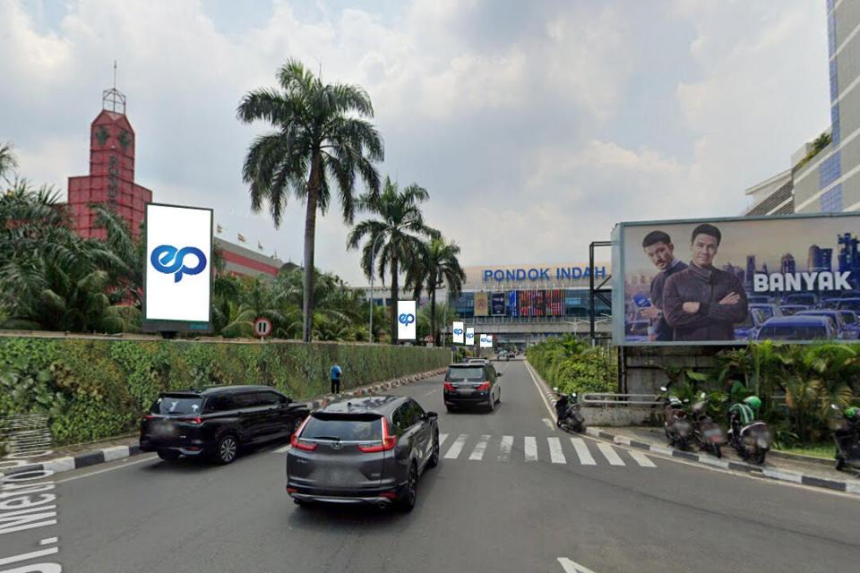 Videotron at Jl. Metro Pondok Indah (PIM 1), Jakarta Selatan