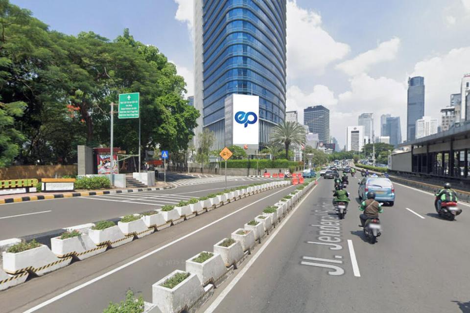 Videotron at Jl. MH. Thamrin No. 81 (The City Tower), Jakarta Pusat